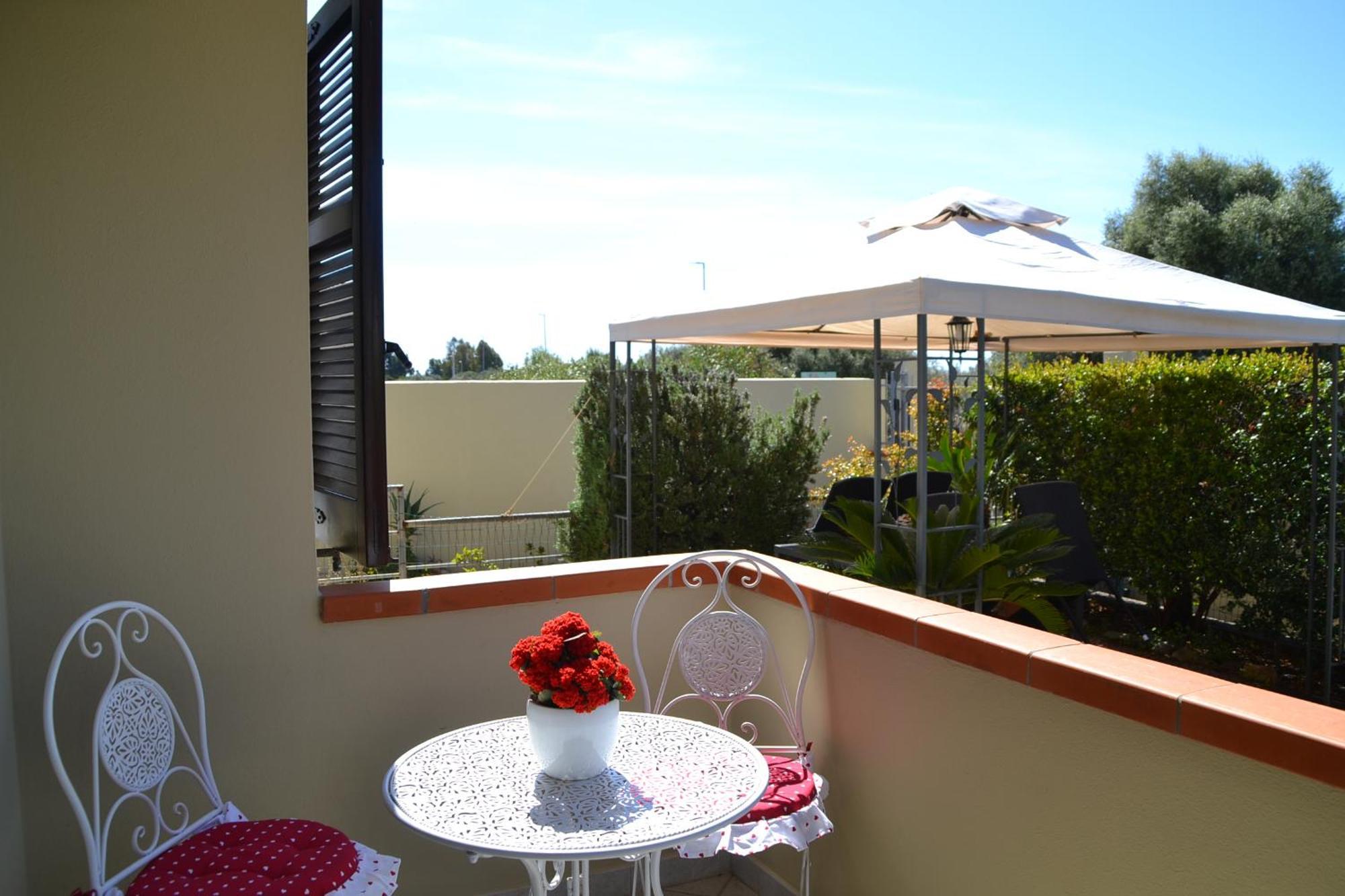Ferienwohnung Casa Delle Conchiglie Pula Exterior foto